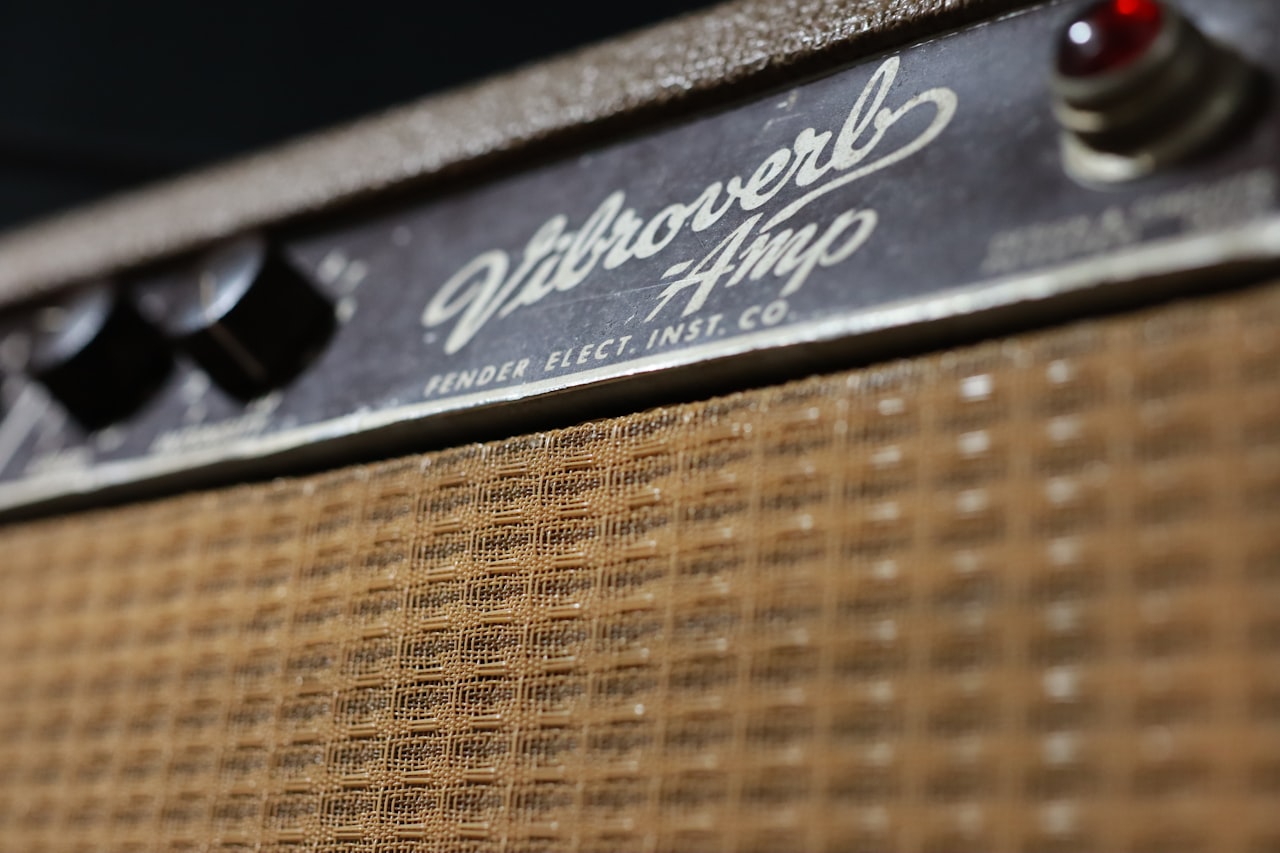 Amplificador de guitarra negro