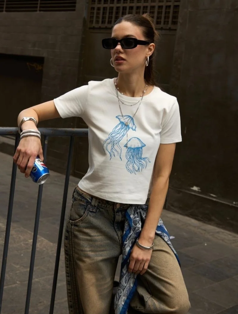 Baby Tees, Crish