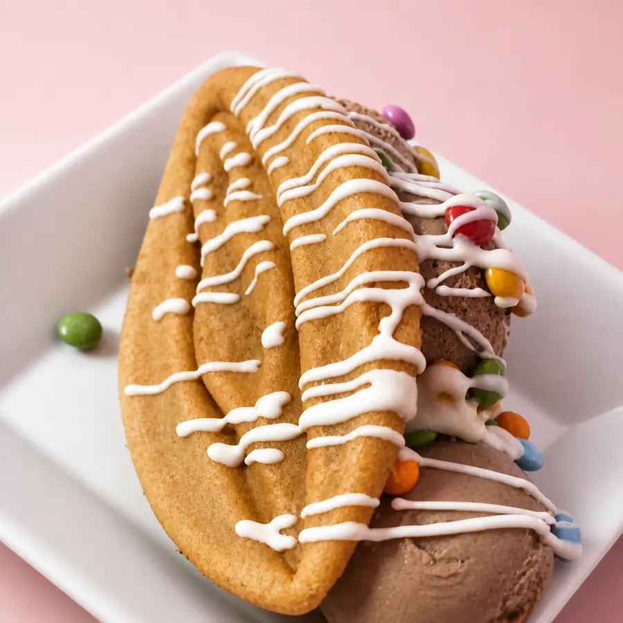 Relleno del arequipeño: Deliciosa crema chantilly.