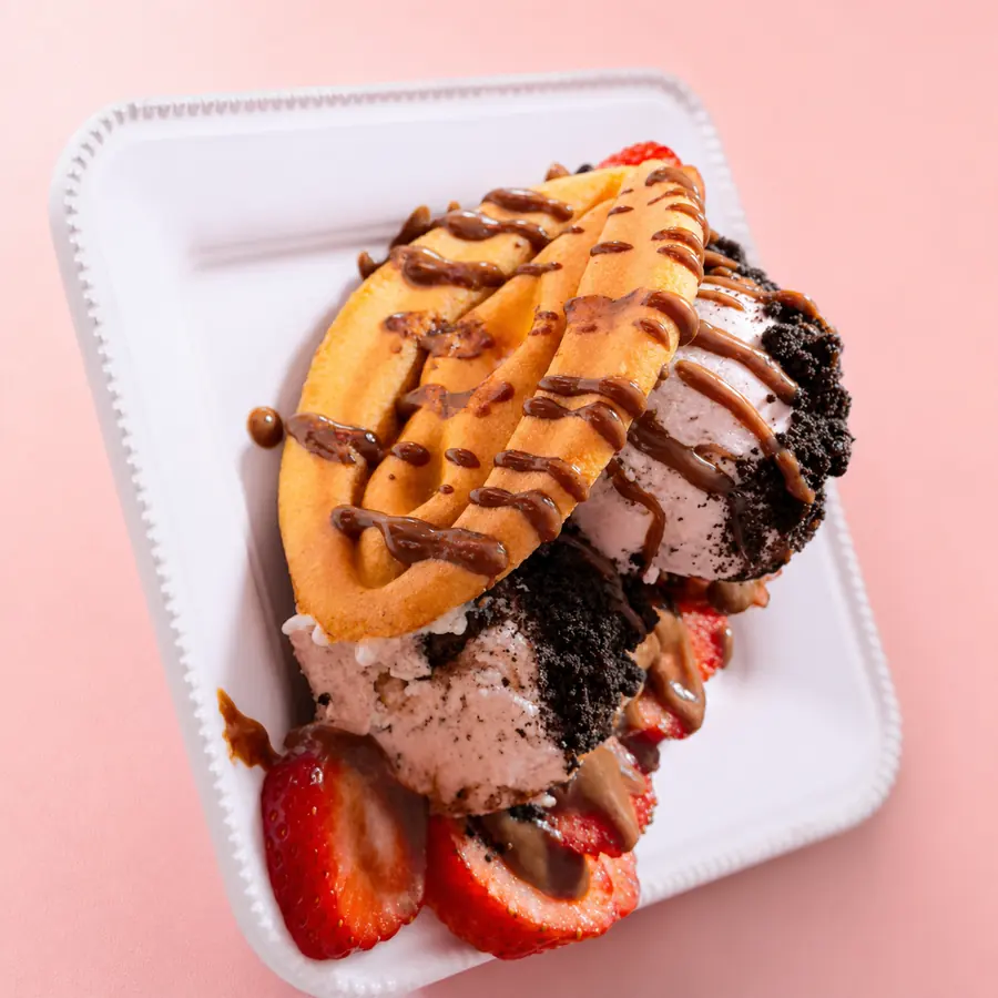 Relleno del mulato: Delicioso helado sabor chocolate, vainilla o chips.